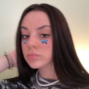 Meet your Posher, Jade